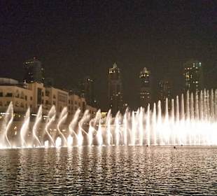Wasserfontänen Dubai Mall