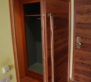 Begehbarer Kleiderschrank