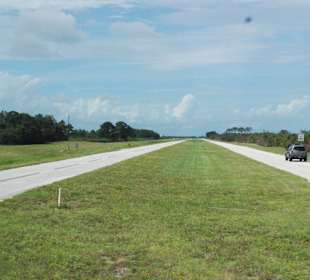 Zufahrt (Flight) Shuttle-Transporter