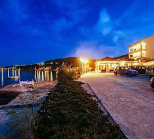 Restaurant Baroni mit Strandsteg Insel Iz Dalmatie