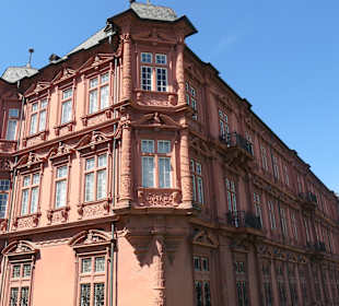 Blick zum Kurfürstlichen Schloss von Mainz