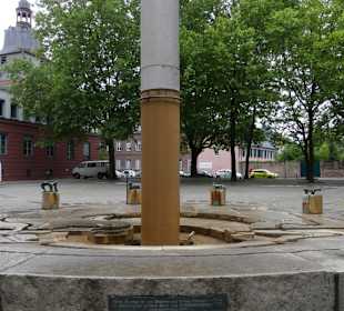 Der Brunnen war ein Geschenk des Landes RP