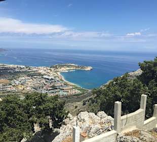 Ausblick von Tsambika Kapelle auf Hotel Kolymbia Star 