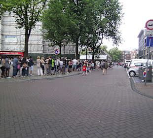 Rechts vorne gehts noch mal ums Ecke