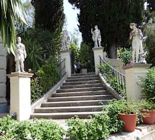 Aussentreppe Achilleion