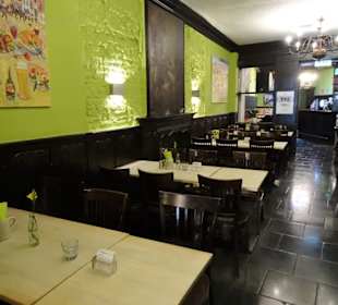 In den Gasträumen des Goldenen Schwans