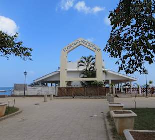 Hier starten die kleinen Boote nach Prison Island