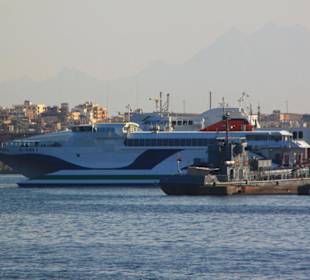 Hafen von Hurghada