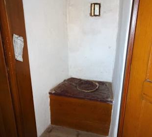 Historische Toilette im Wasserschloss Mitwitz