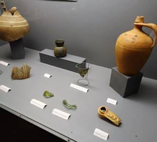 Historische Bodenfunde im Freilandmuseum