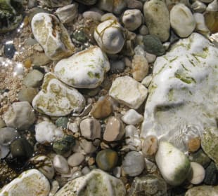 Wasser und Steine