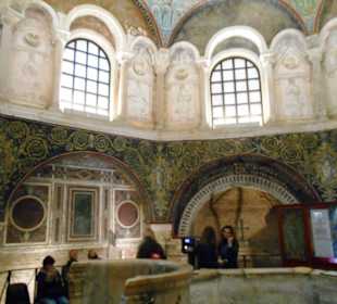 Baptisterium der Kathedrale von Ravenna