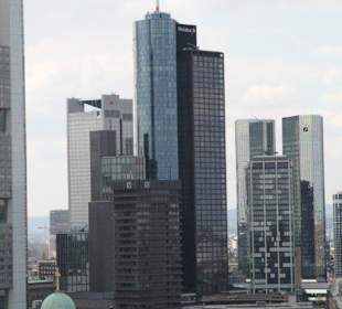 Der Maintower vom Turm des Doms aus