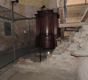 Unter der Gefängniskirche