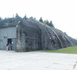 Schron kolejowy z zewnątrz