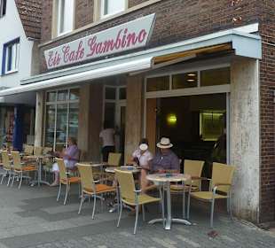 Im Zentrum, Lange Straße