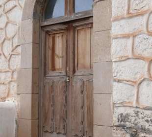 Eingang zur sagenumwogenen Villa Winter