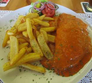 Bifteki in Metaxasoße