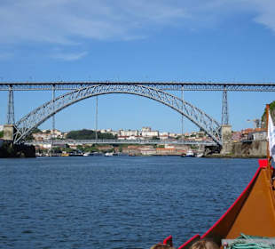 Passage der "Dom Luis I"-Brücke