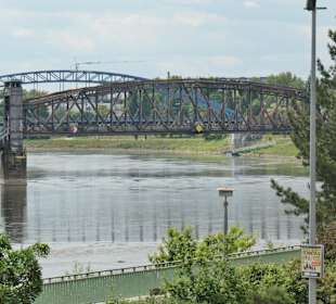 Blick zur Hubbrücke