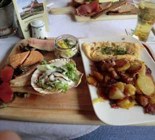 Räucherfisch mit Bratkartoffeln