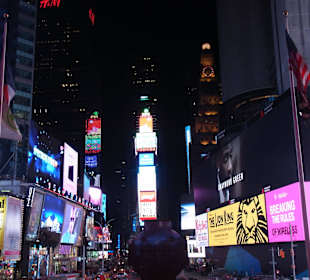 Zum Times Square um die Ecke