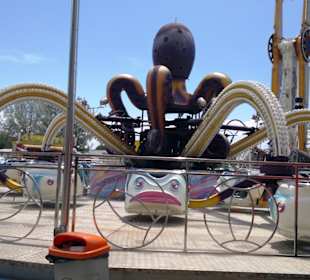 Der Luna-Park bei Tag und Nacht