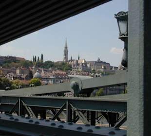 Blick von der Kettenbrücke auf die Fischerbastei
