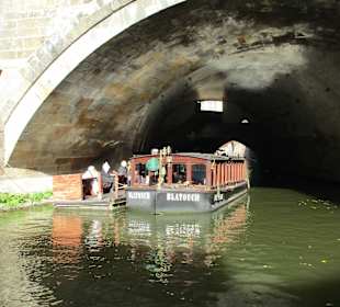 Ablegestelle mit Boot