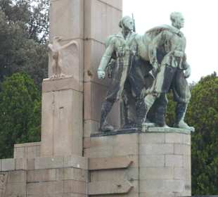 Europa-Platz vor dem Rathaus