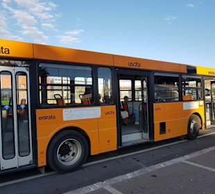 Transfer-Bus zum Bahnhof