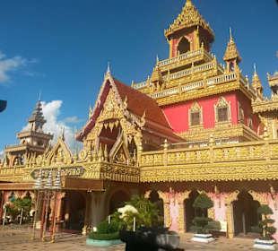 Gleich um die Ecke: Wat Pra Tat Ruang Rong