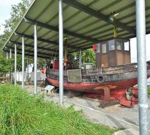 Alter Kutter im Natureum Niederelbe