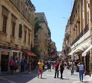 Shopping in Valletta