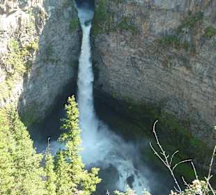 Spahats Falls Wells Gray Park