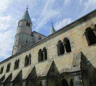  Stiftskirche Sankt Cyriakus
