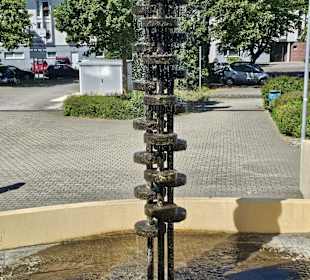 Brunnen am Aus- und Eingang