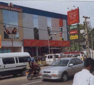 Food City ( Einkauf Markt ) in Aluthgama