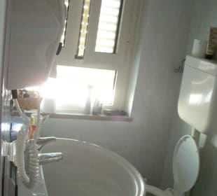 Bad und Dusche Hotel Laurin