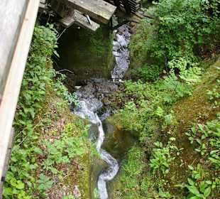 Treppen in der Marienschlucht (von oben)
