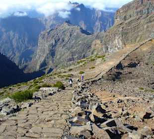 Pico Arieiro: Beginn des Weges zum Pico Ruivo