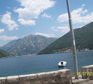 Blick aus Bijela über die Bucht von Kotor
