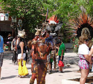 Nachgemachte Maya-Krieger