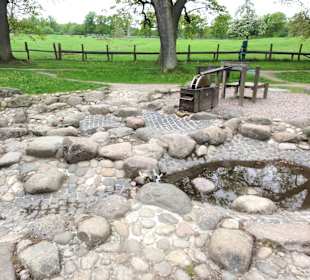 Wasserspielplatz im Tierpark