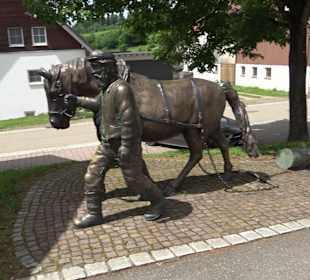 Skulptur Pferd Unteriflingen