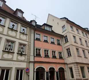 Verschiedene Hausfronten