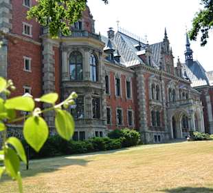 Zespół pałacowo-parkowy w Pławniowicach