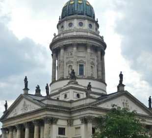 Am Gendarmenmarkt in Berlin