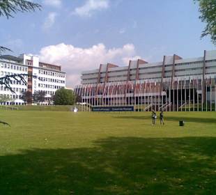 Links die Verwaltung