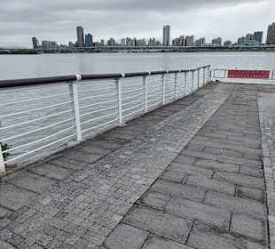 Yanping Riverside Park - Dadaocheng Dock